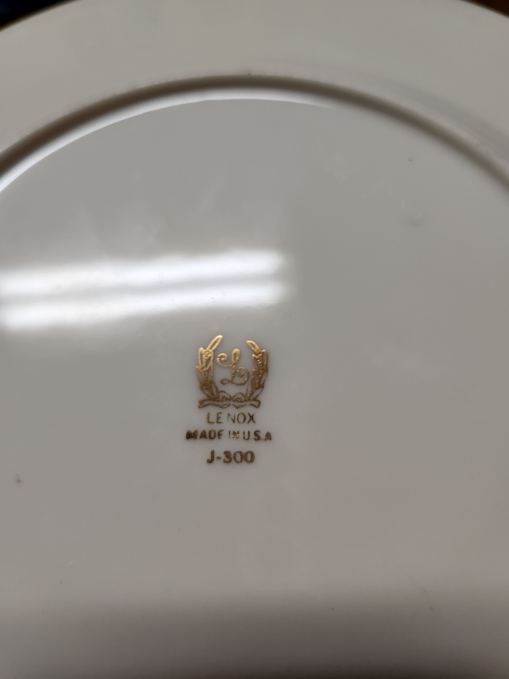 Lenox 6 White Dessert Plate with Pink & Blue Floral Bouquet and Gold Trim - Picture 2 of 15